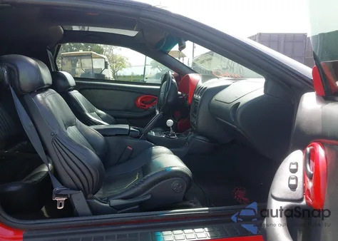 1996 Pontiac Firebird Formula/Trans Am z USA, uszkodzony, nr VIN 2G2FV22P9T2219421